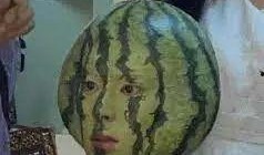 海外留学吃瓜,揭秘留学生活中的“吃瓜”瞬间