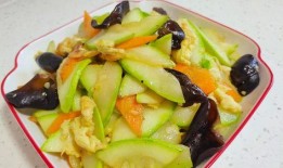 角瓜炒鸡蛋怎么吃,角瓜炒鸡蛋的独特吃法揭秘