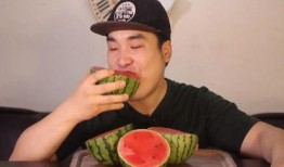 吃瓜西藏网红,揭秘高原生活背后的趣味与温情