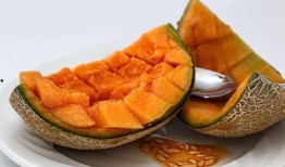 孕期可以吃哈密瓜吗,哈密瓜的适宜食用时间与营养益处