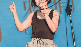 赵梦吃瓜,揭秘娱乐圈背后的那些事儿