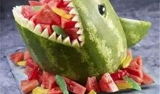 带你吃瓜奇葩滑梯,奇趣滑梯，瓜田里的欢乐之旅