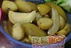 吃路边酸瓜,探寻路边美食的独特魅力